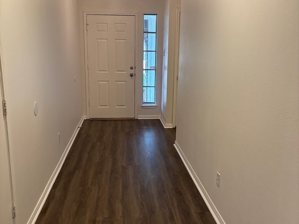 9217 Mohawk Drive - Photo 2