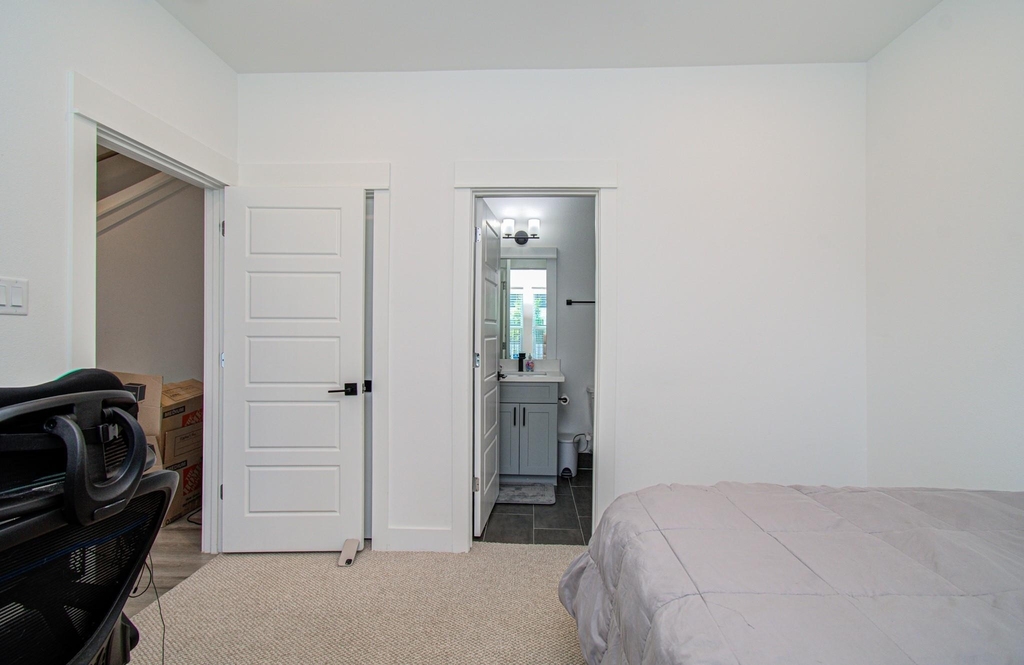 8325 Springwood Creek Lane - Photo 9