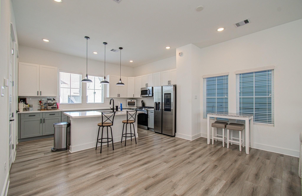 8325 Springwood Creek Lane - Photo 17