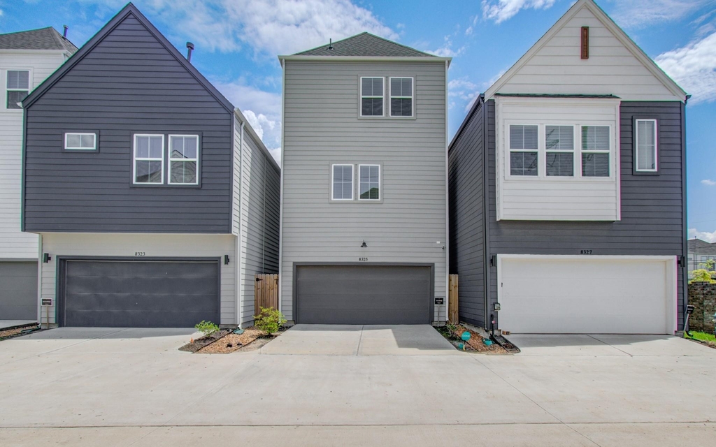 8325 Springwood Creek Lane - Photo 36