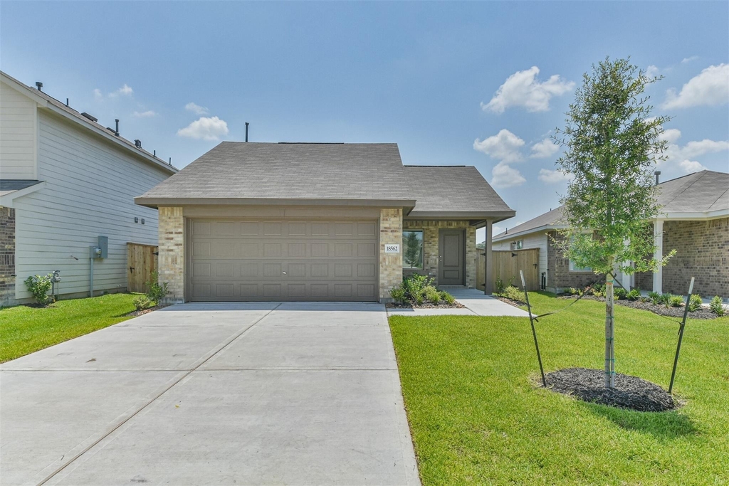 18562 Cepagatti Drive - Photo 0