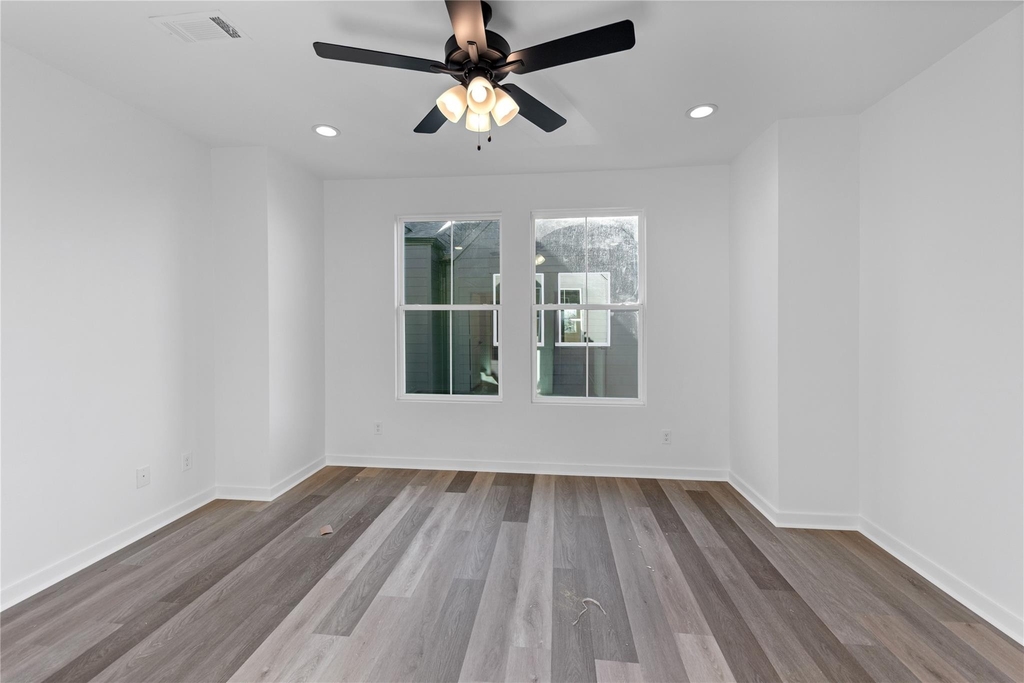 3703 Nagle Street - Photo 3