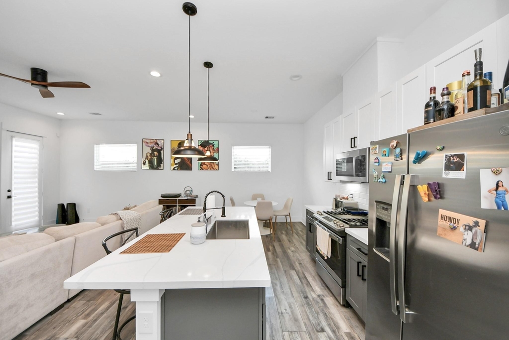 1066 Mansfield Street - Photo 13