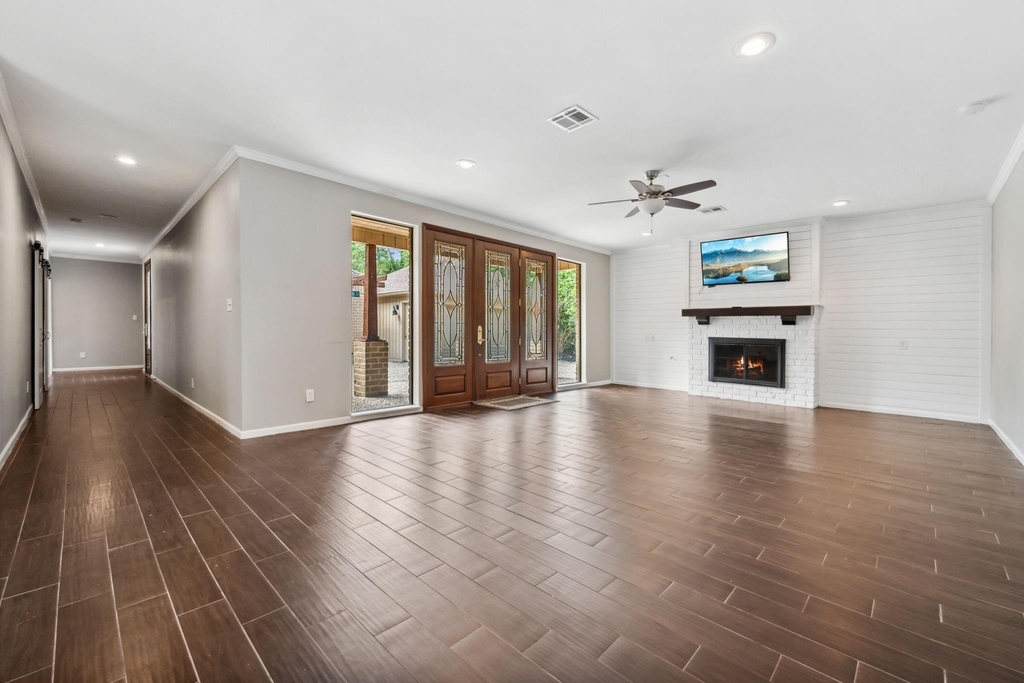 3202 Breezy Pines Court - Photo 2
