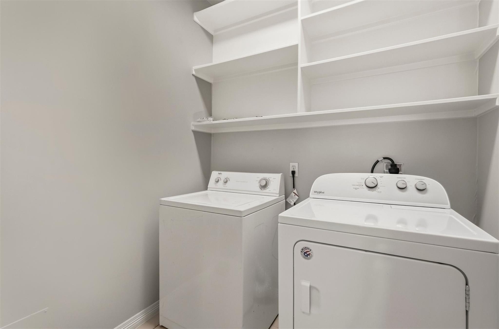 822 Stuart Street - Photo 17
