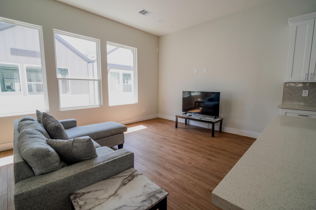 615 Northew Street - Photo 7