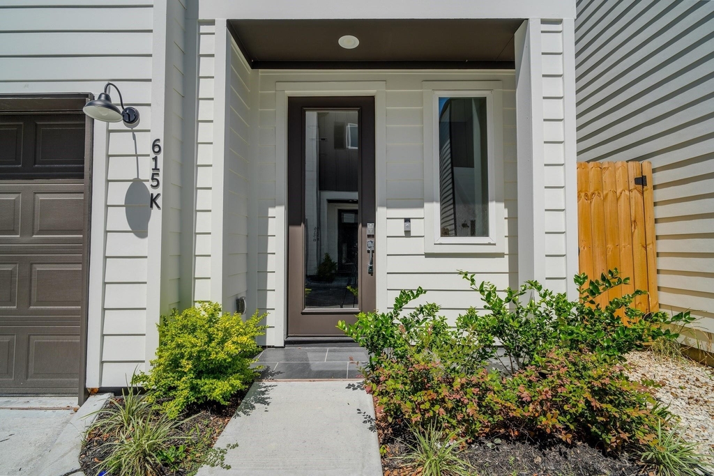 615 Northew Street - Photo 1