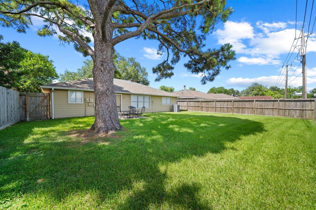 9906 Rocky Hollow Road - Photo 17