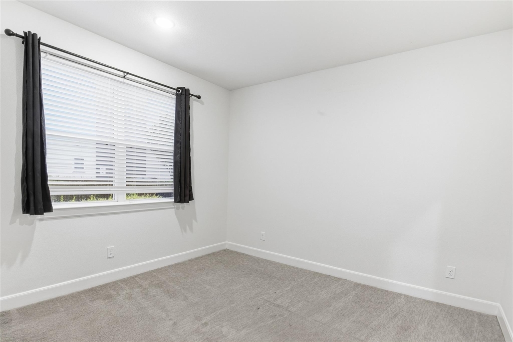 2733 Eado Edge Court - Photo 18