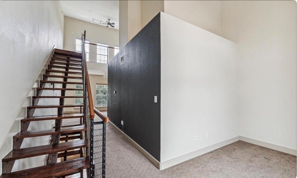 1618 Elgin Street - Photo 5