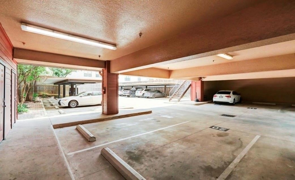 1618 Elgin Street - Photo 14