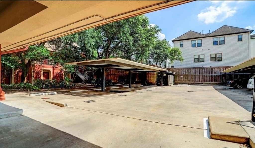 1618 Elgin Street - Photo 11