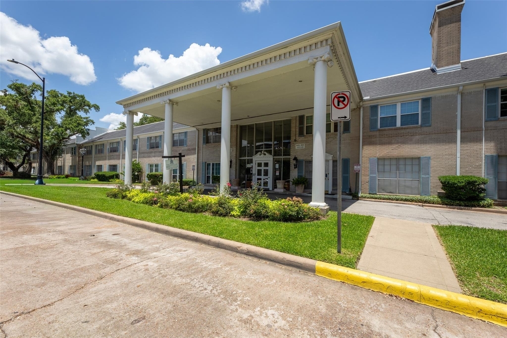 2600 Bellefontaine Street - Photo 13