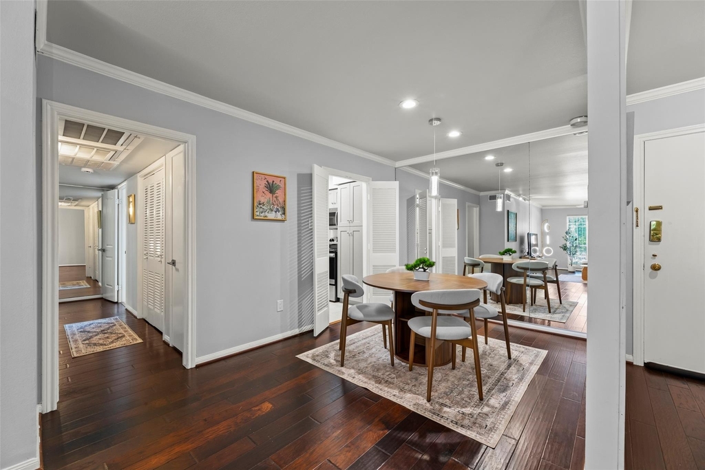 2600 Bellefontaine Street - Photo 4