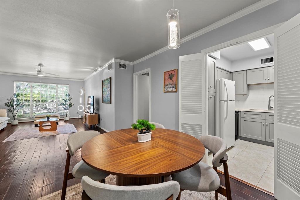2600 Bellefontaine Street - Photo 5