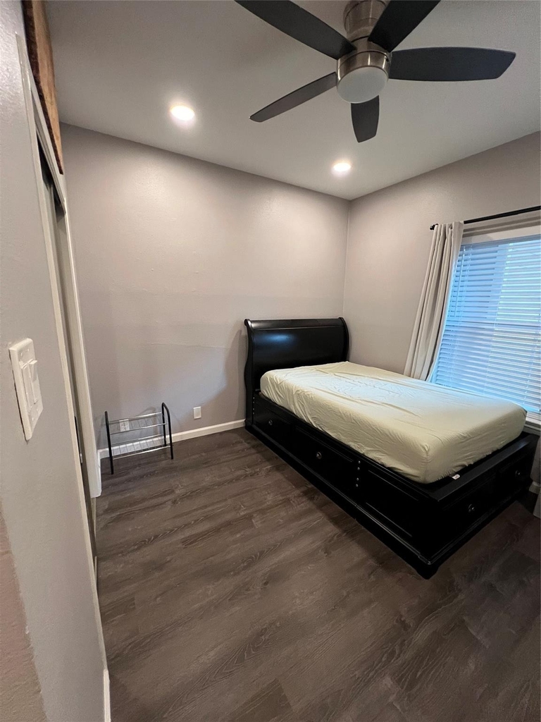 2414 Longview Street - Photo 11