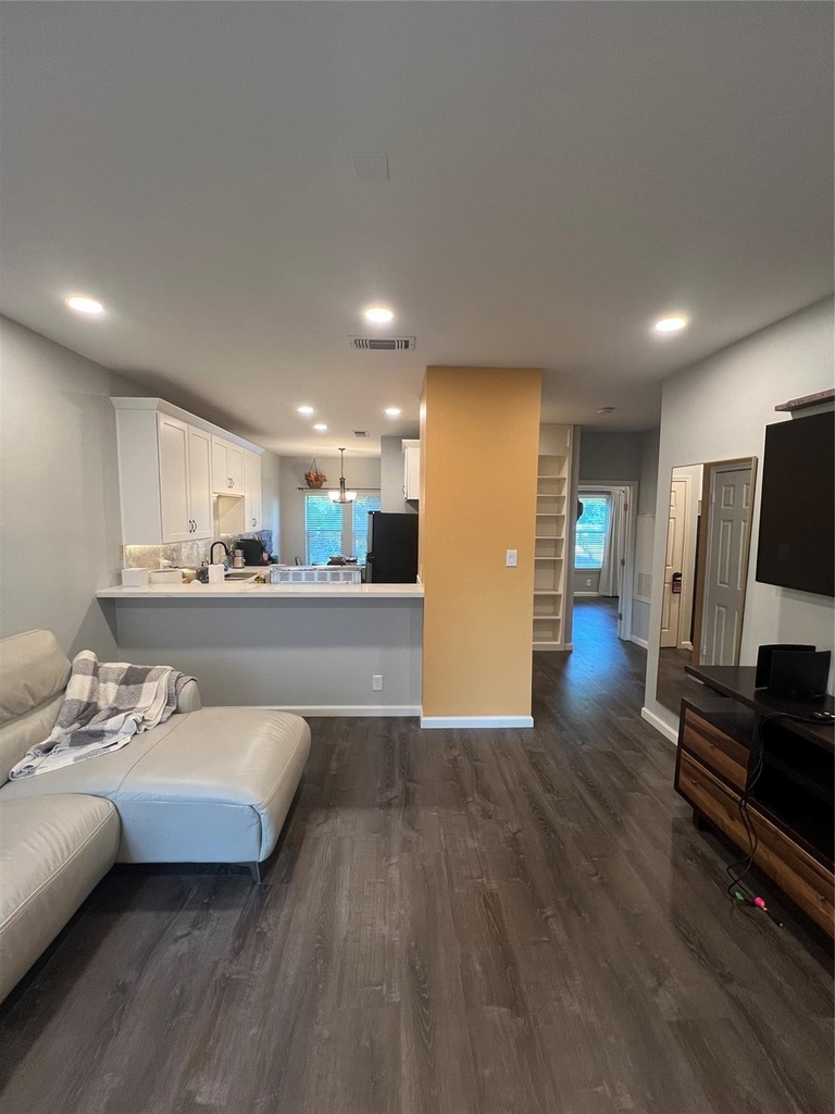 2414 Longview Street - Photo 4