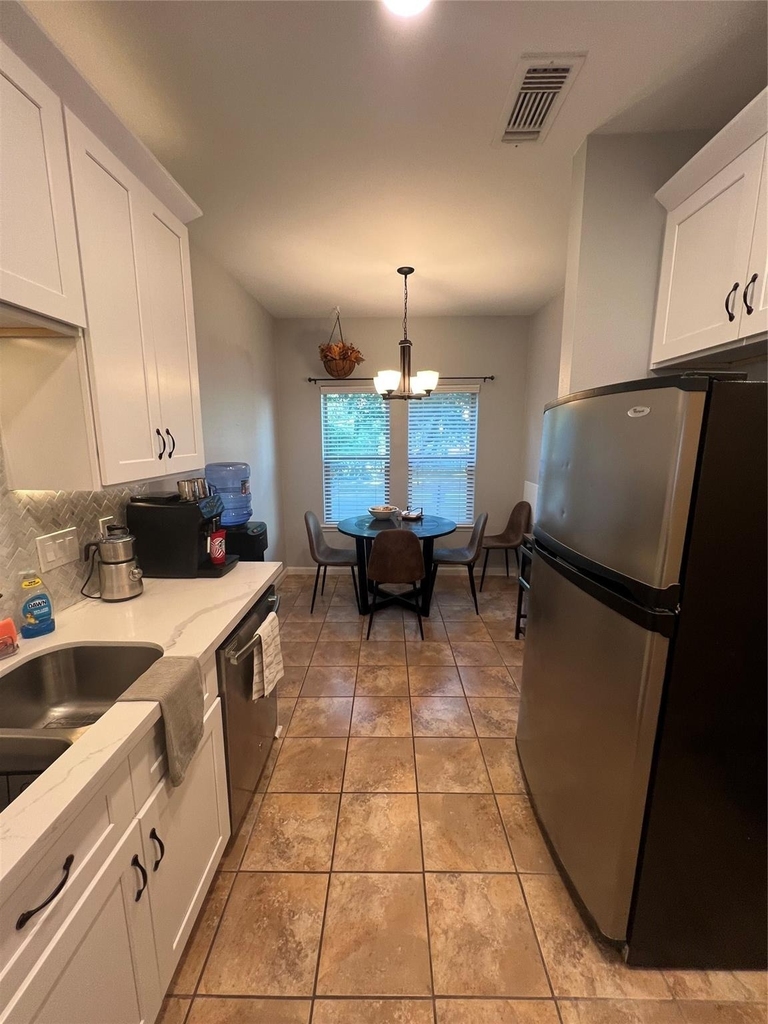2414 Longview Street - Photo 6