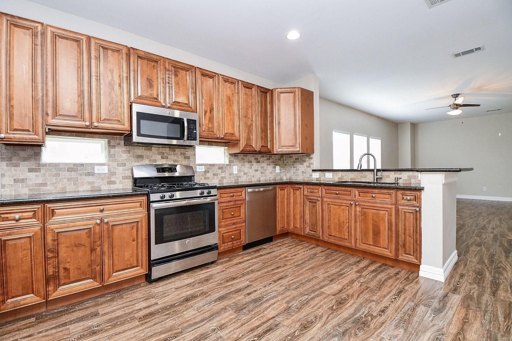 927 Grand Junction Drive - Photo 26