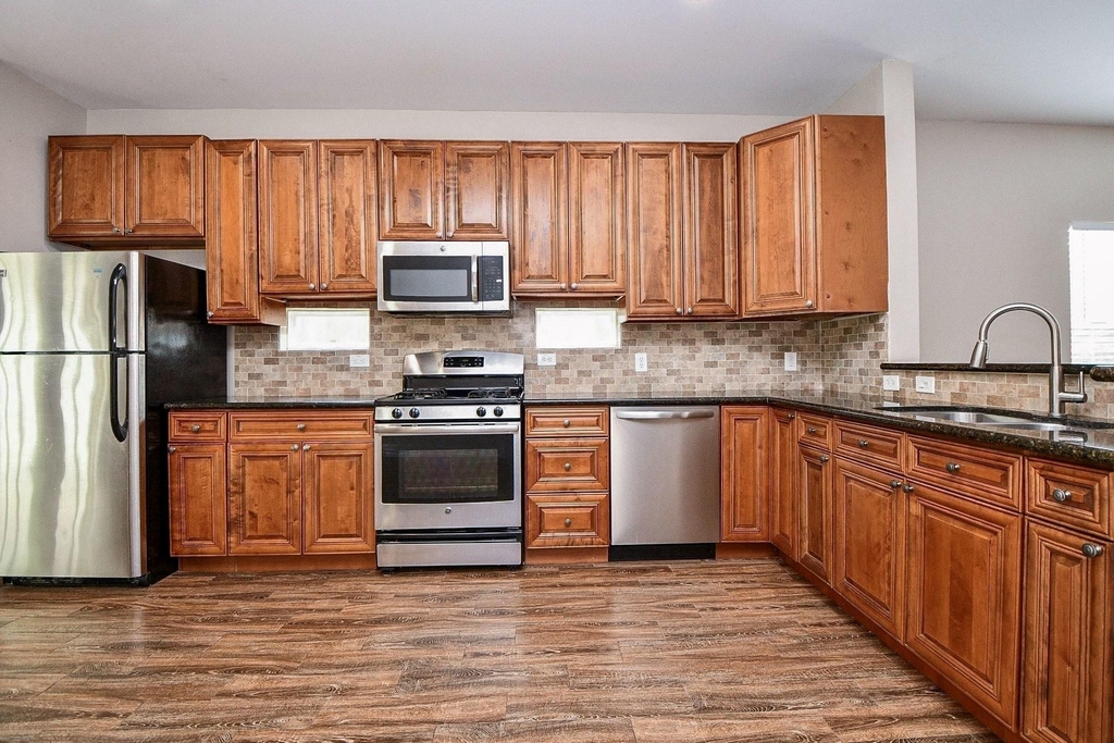 927 Grand Junction Drive - Photo 6