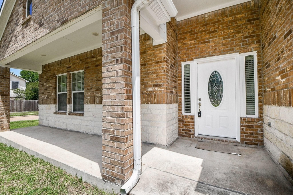 927 Grand Junction Drive - Photo 1