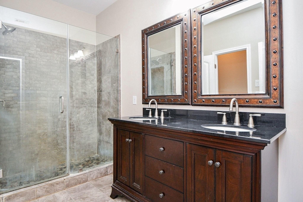 927 Grand Junction Drive - Photo 14