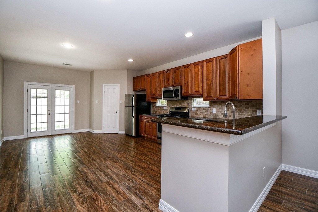 927 Grand Junction Drive - Photo 25