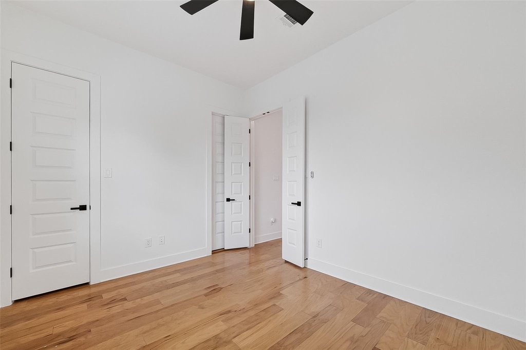 1936 Laverne Street - Photo 18
