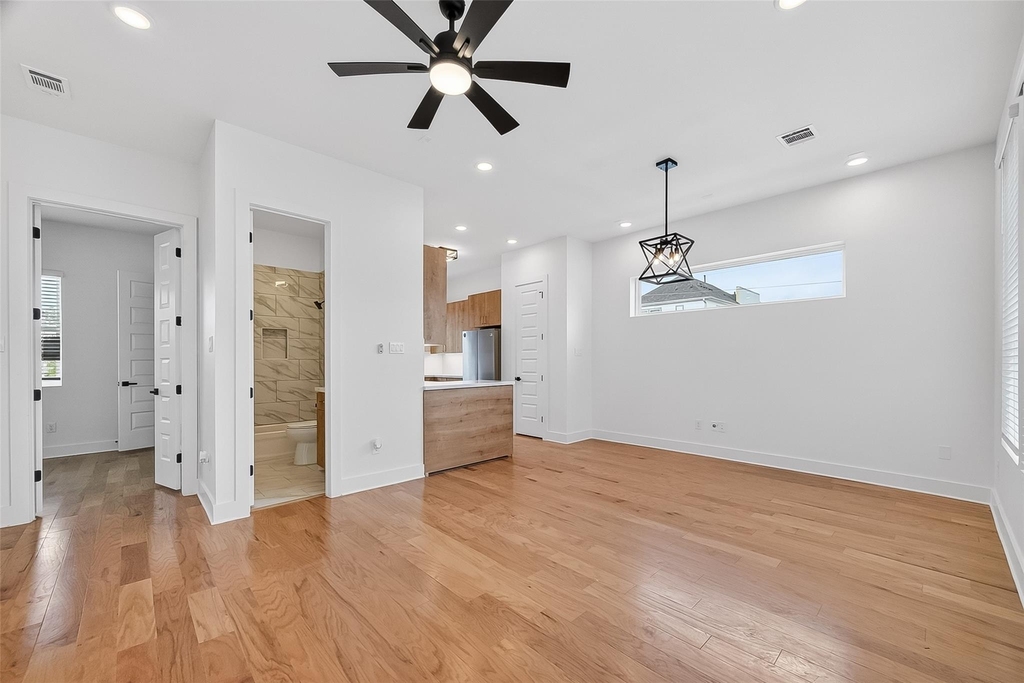 1936 Laverne Street - Photo 6
