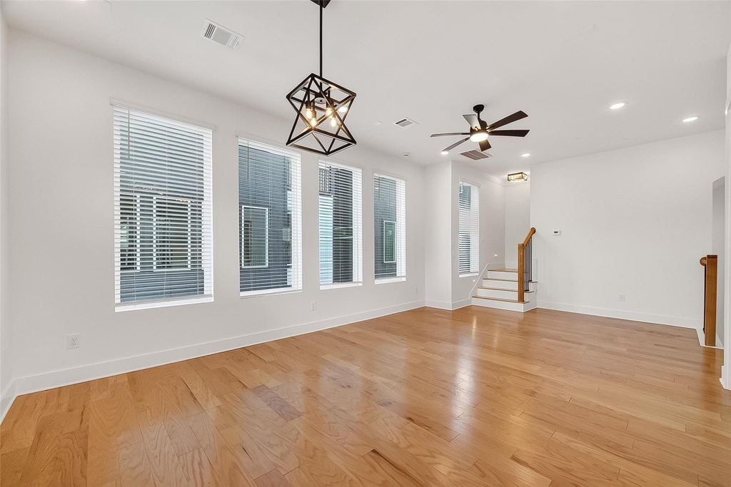 1936 Laverne Street - Photo 8