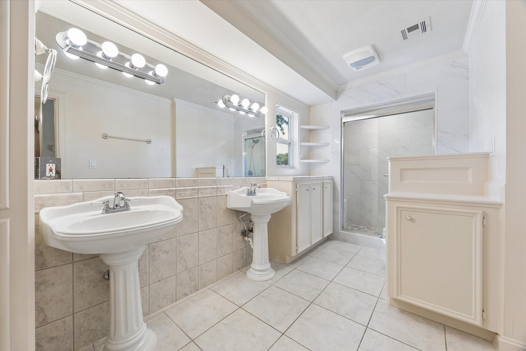 3232 Parkwood Drive - Photo 22