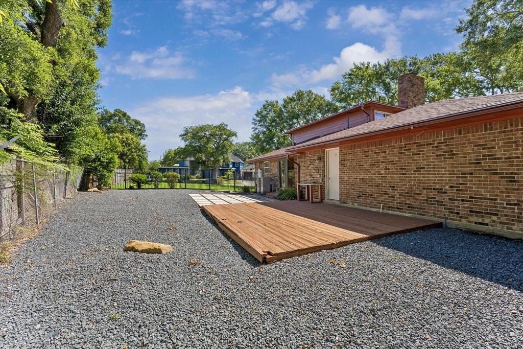 3232 Parkwood Drive - Photo 26