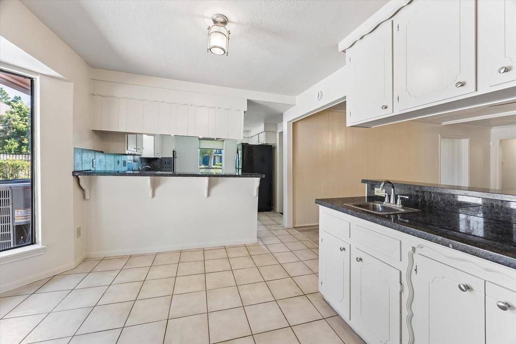 3232 Parkwood Drive - Photo 12