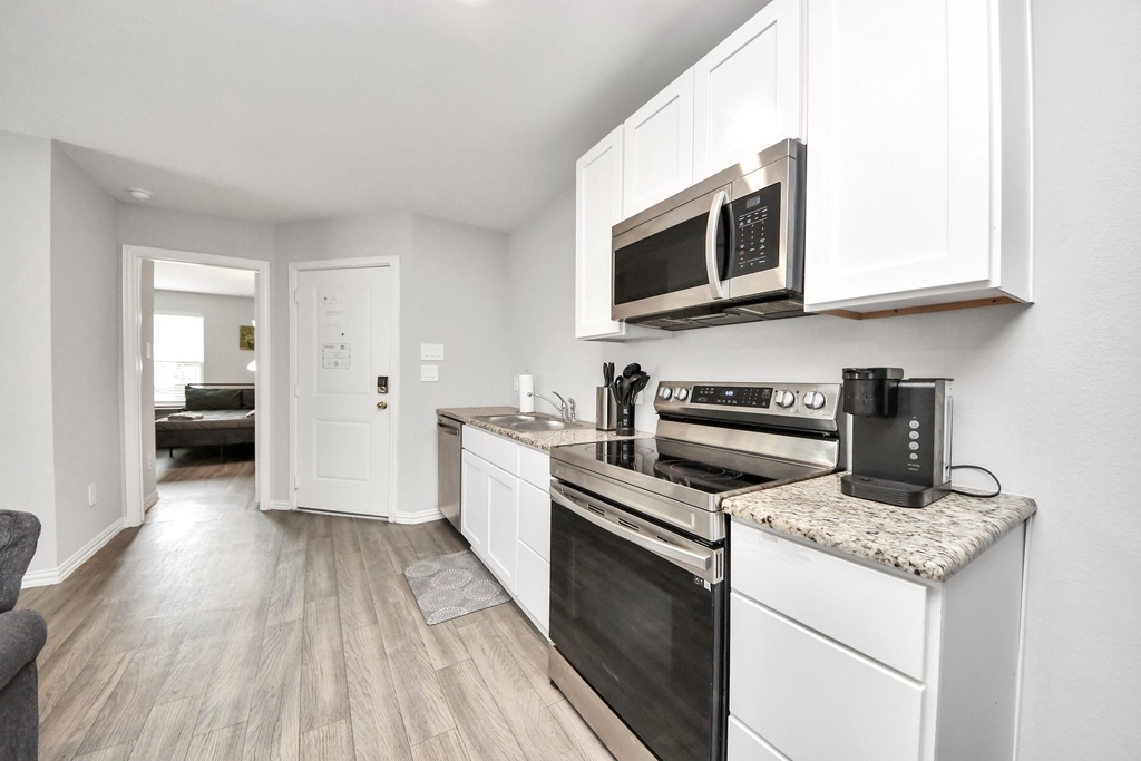9027 Madera Road - Photo 11