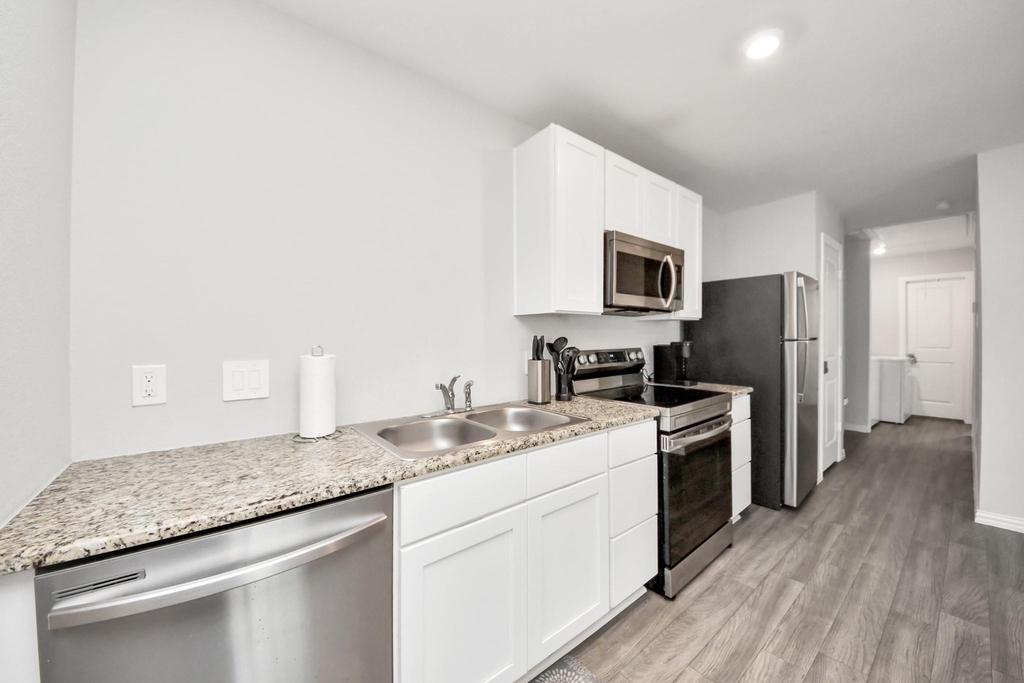 9027 Madera Road - Photo 12