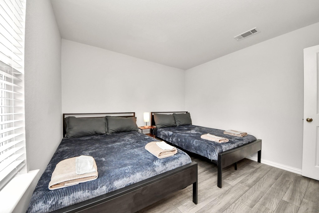 9027 Madera Road - Photo 32