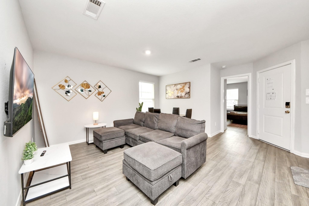 9027 Madera Road - Photo 2