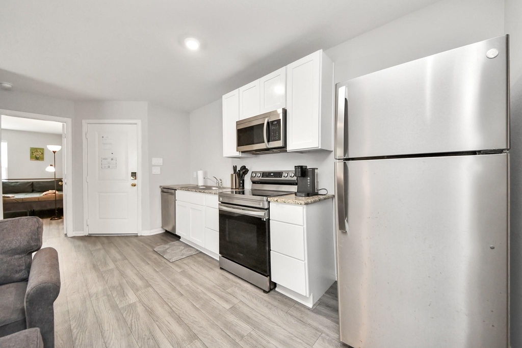 9027 Madera Road - Photo 10