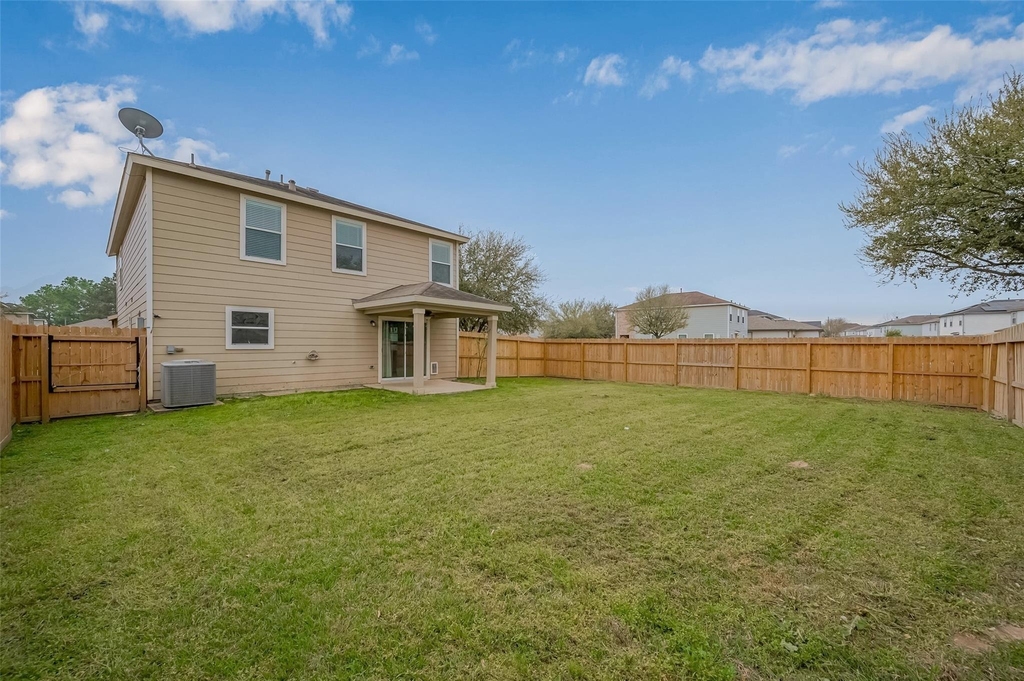 18334 Fair Grange Lane - Photo 32