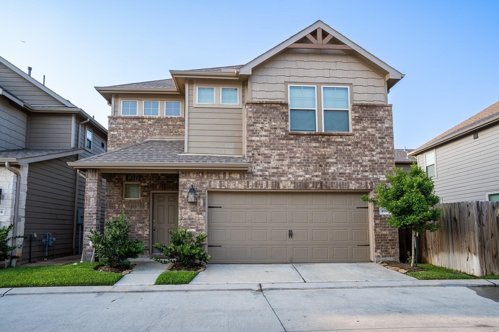 4006 Starbright Street - Photo 0