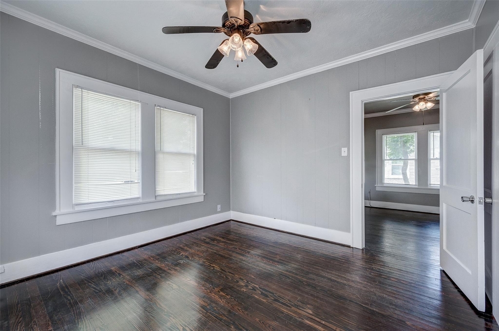 109 E 23rd Street - Photo 5
