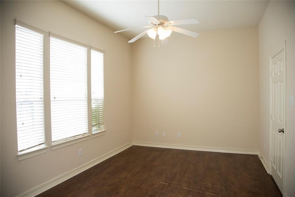 2032 Cork Street - Photo 11