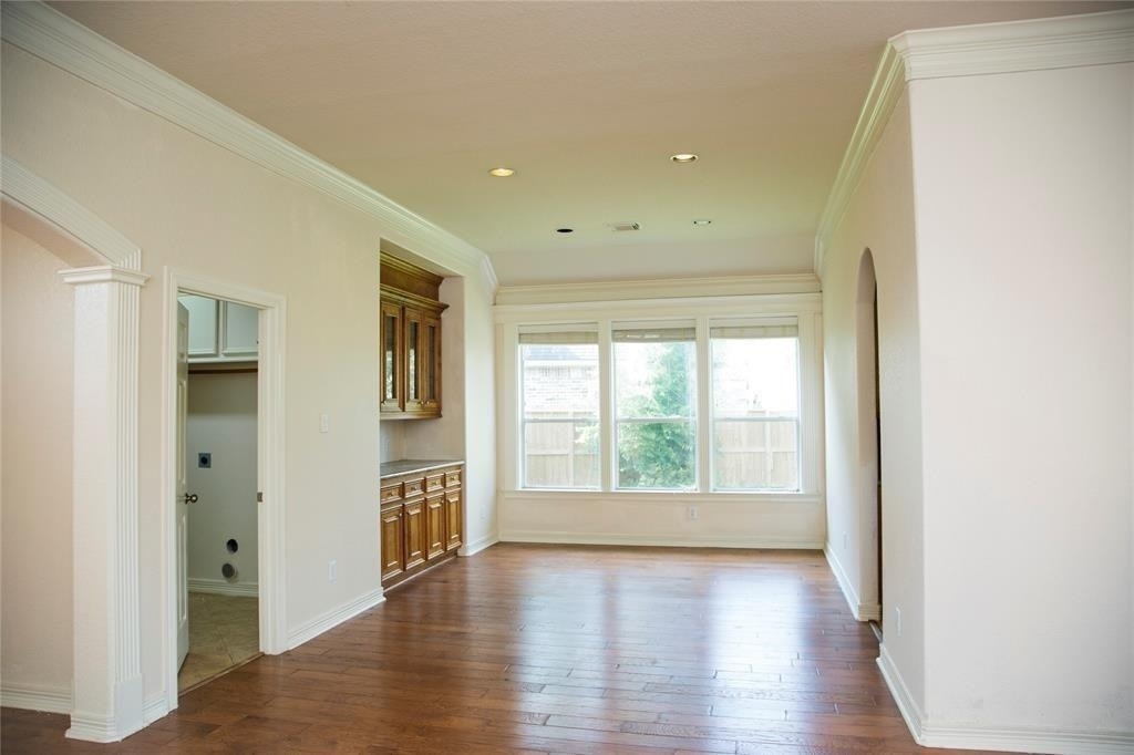 2032 Cork Street - Photo 2