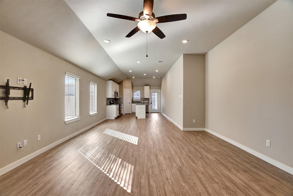 6419 Purple Wreath Way - Photo 6