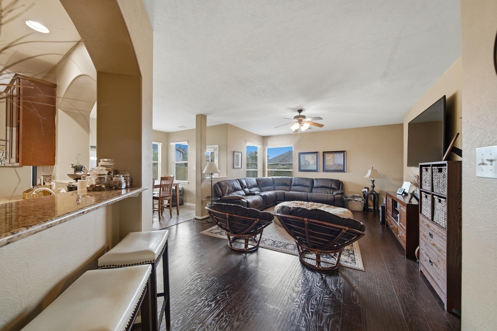 4462 Gerona Street - Photo 11