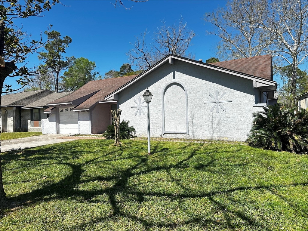 7718 Mosewood Street - Photo 0