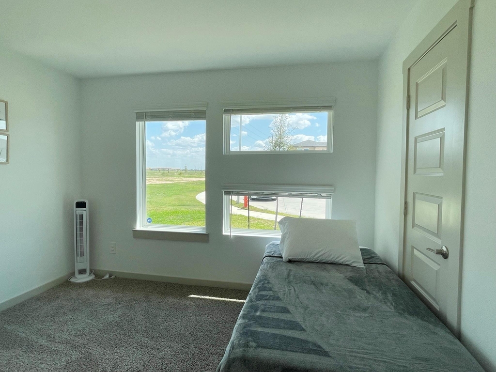 3902 Itzle Island Court - Photo 32