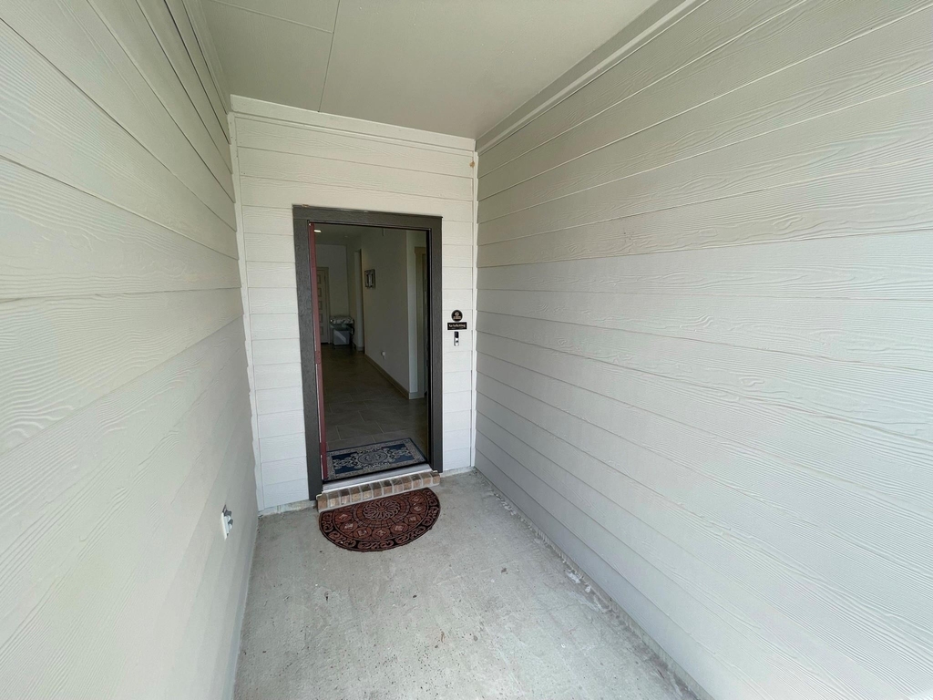 3902 Itzle Island Court - Photo 4