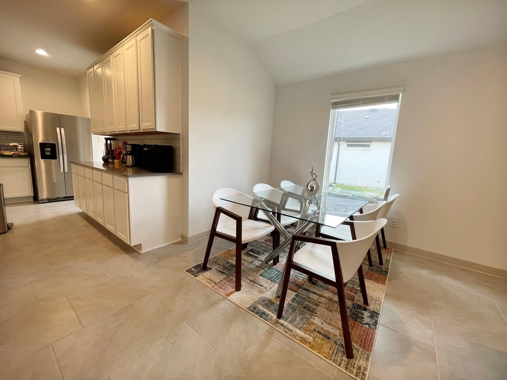 3902 Itzle Island Court - Photo 11
