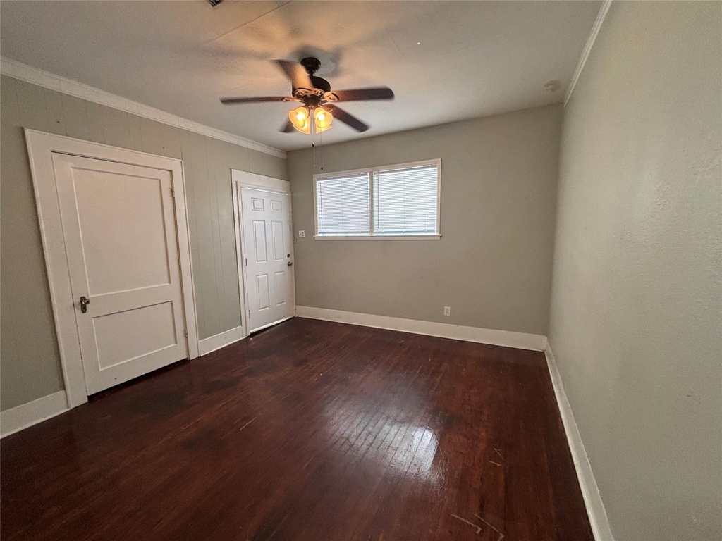 2216 Avenue O 1/2 - Photo 7